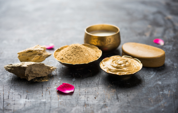 Multani Mitti benefits for skin