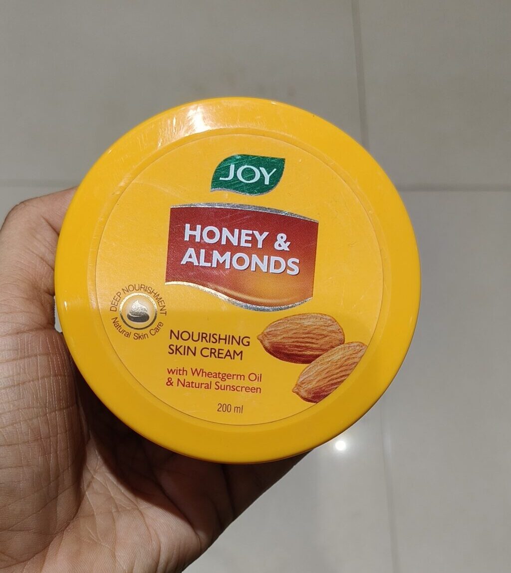 JOY Honey & Almonds Moisturizer