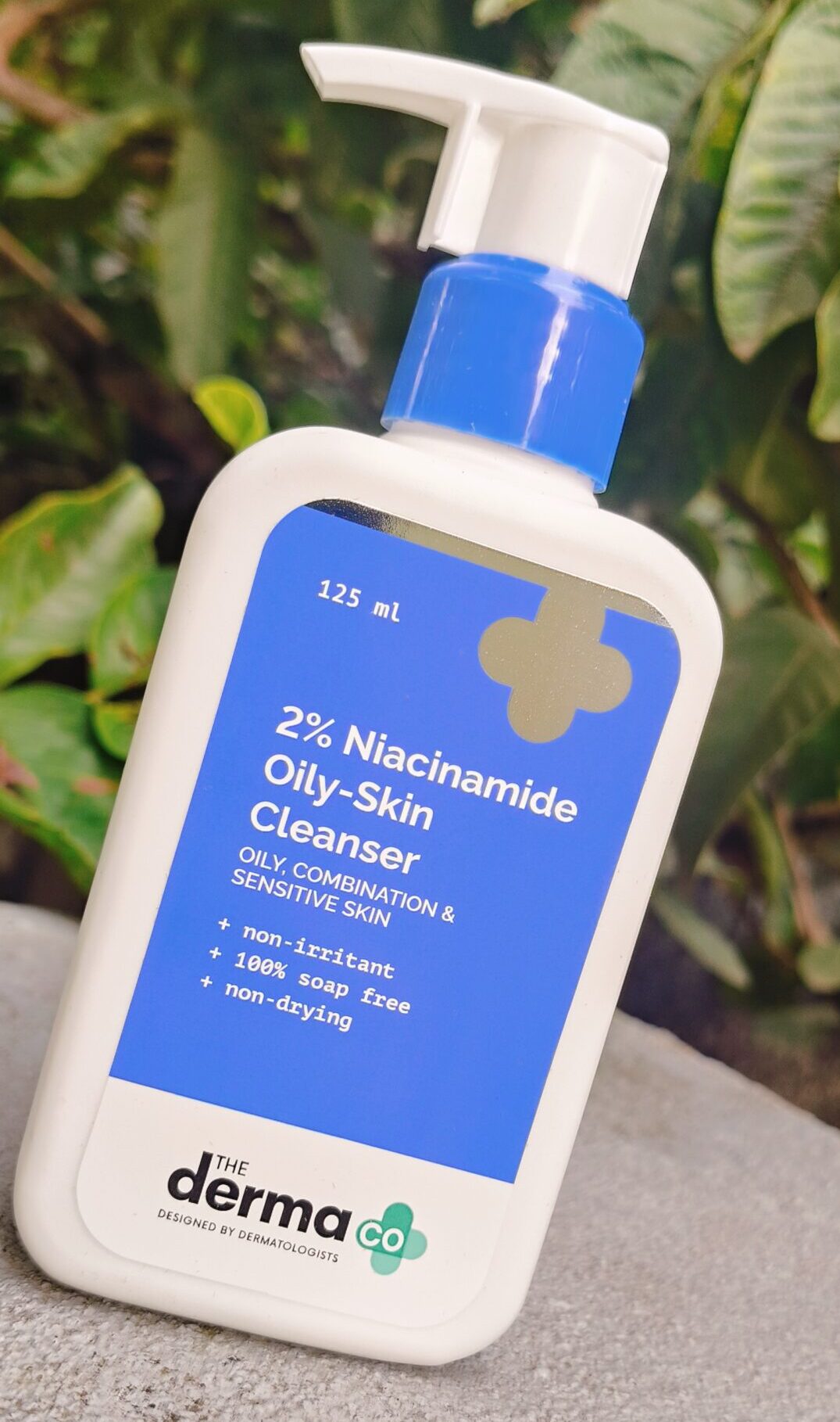The Derma Co 2% Niacinamide Oily-Skin Cleanser